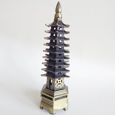 Pagoda - zlatej farby 18cm